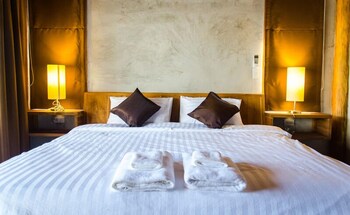 tique series boutique resort