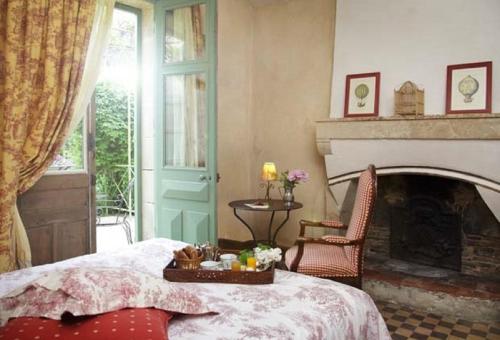 lussac les chateaux