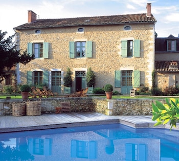 lussac les chateaux