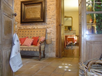 lussac les chateaux