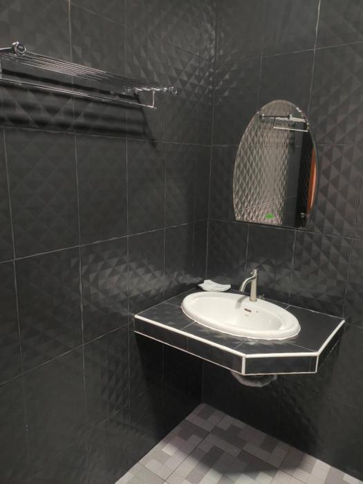 golden house hotel sakaeo