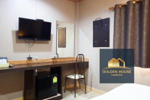 golden house hotel sakaeo