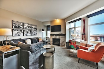 Your Own Balcony, Full Kitchen In Canyons Village By Redawning,3720 N Sundial Ct,4 star