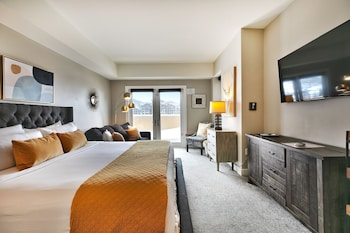 Your Own Balcony, Full Kitchen In Canyons Village By Redawning,3720 N Sundial Ct,4 star