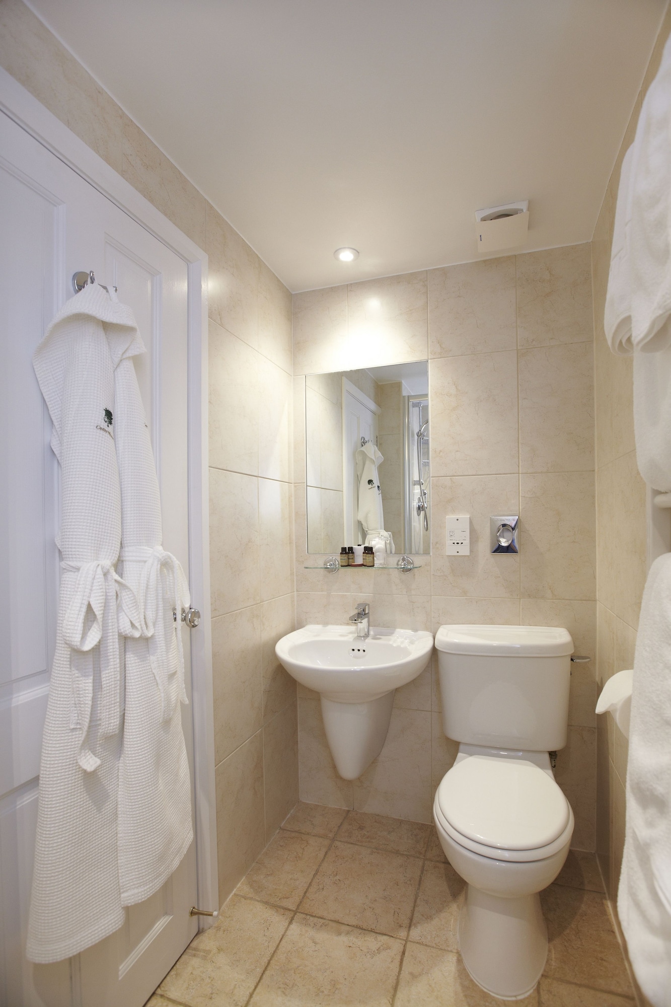 cedar manor hotel and restaurant adults only