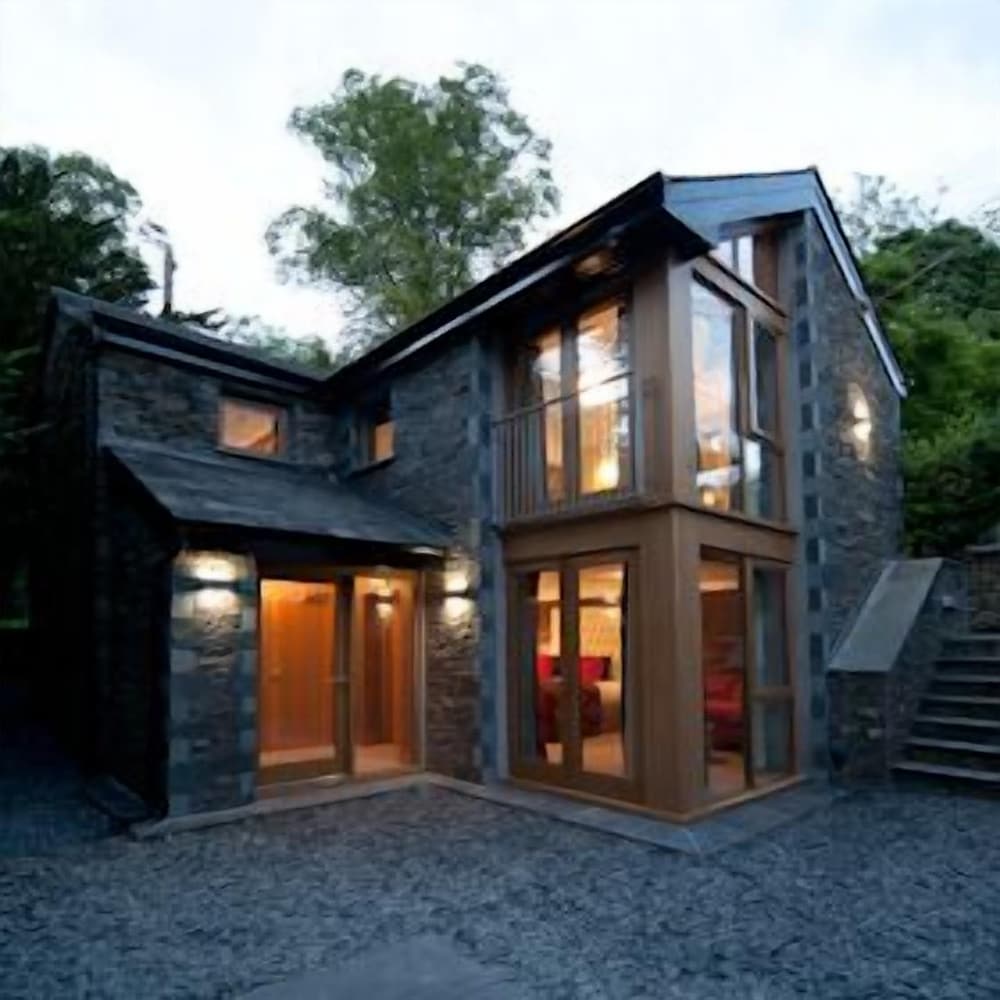 cedar manor hotel and restaurant adults only