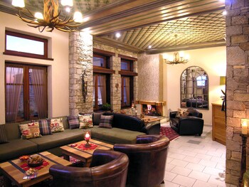 Ef Zin Studios & Suites,Delphi>>Arachova,4 star