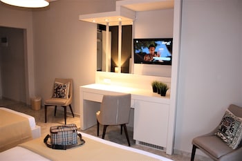 hotel cariatis