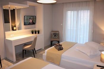 hotel cariatis