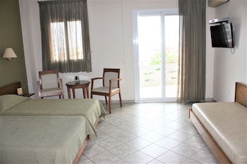 hotel cariatis