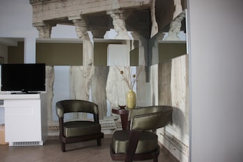 hotel cariatis