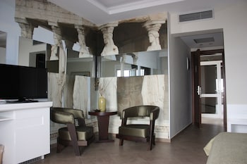 hotel cariatis
