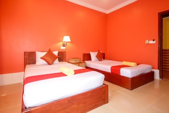 blossoming romduol boutique hostel