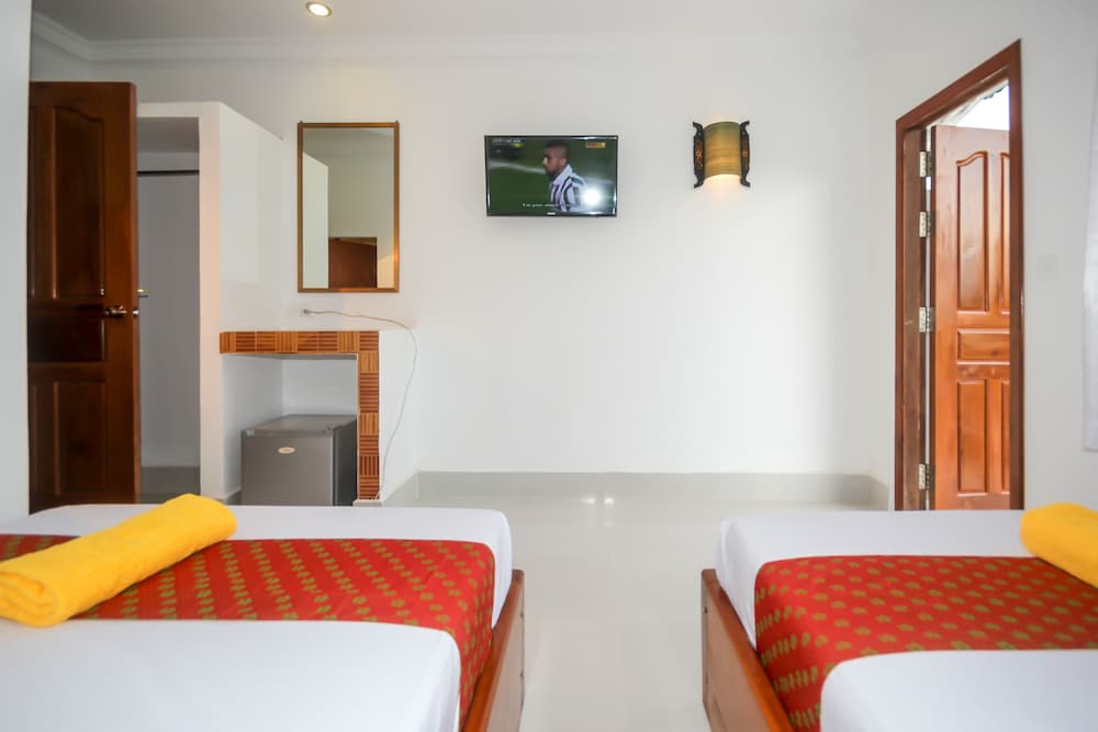 blossoming romduol boutique hostel