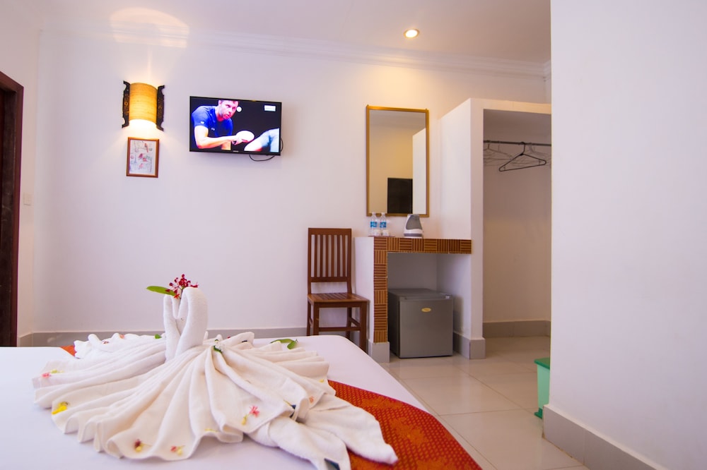 blossoming romduol boutique hostel