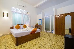 blossoming romduol boutique hostel