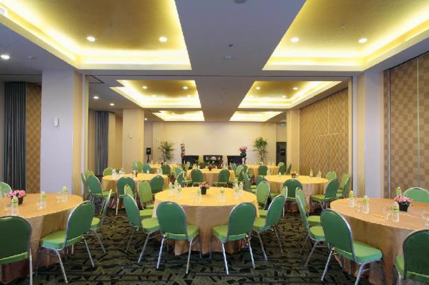 maxone hotels at pemuda jakarta