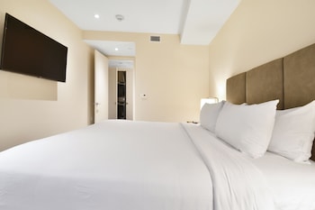 Ski In/Out Modern 2Br Residence In Canyons Village By Redawning,2431 West High Mountain Road,4 star