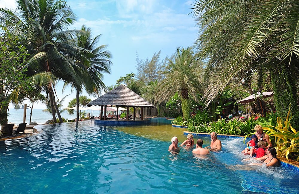 lomtalay chalet resort