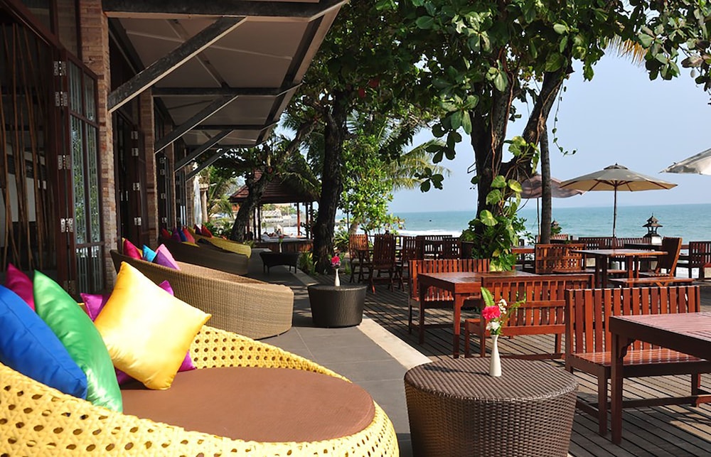 lomtalay chalet resort