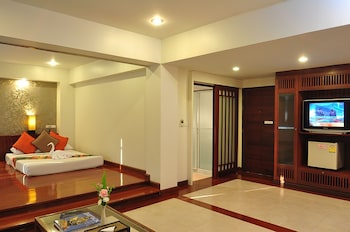 lomtalay chalet resort