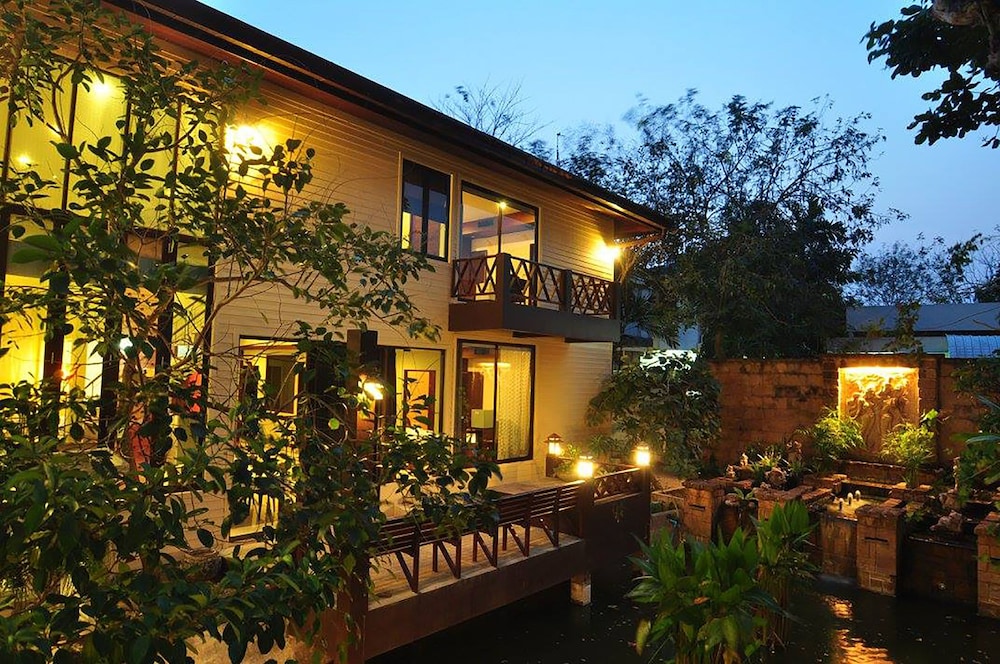 lomtalay chalet resort