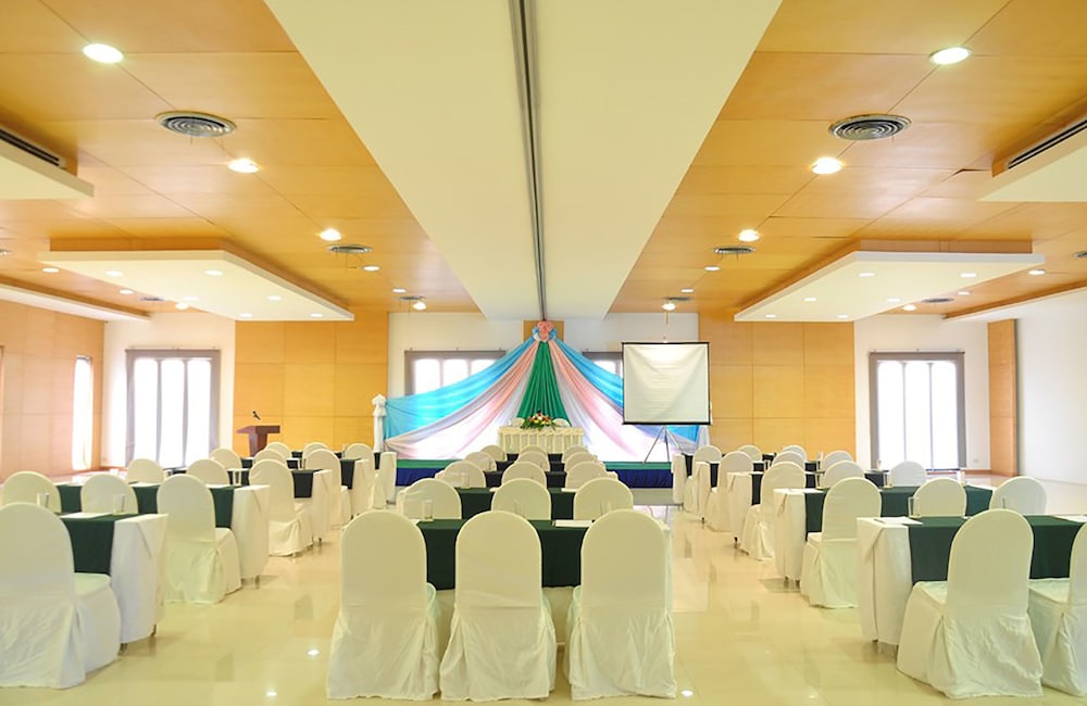 lomtalay chalet resort