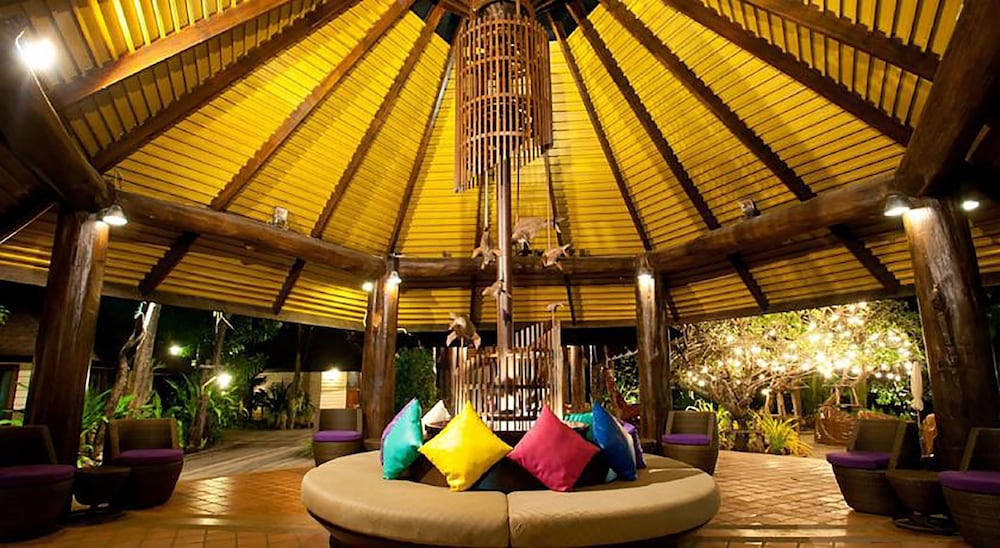 lomtalay chalet resort