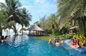 Lomtalay Chalet Resort,Near Laem Mae Phim Beach,4 star