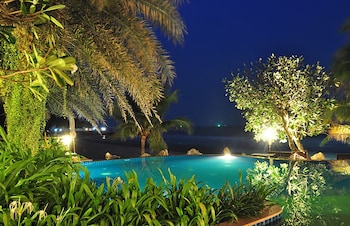 lomtalay chalet resort