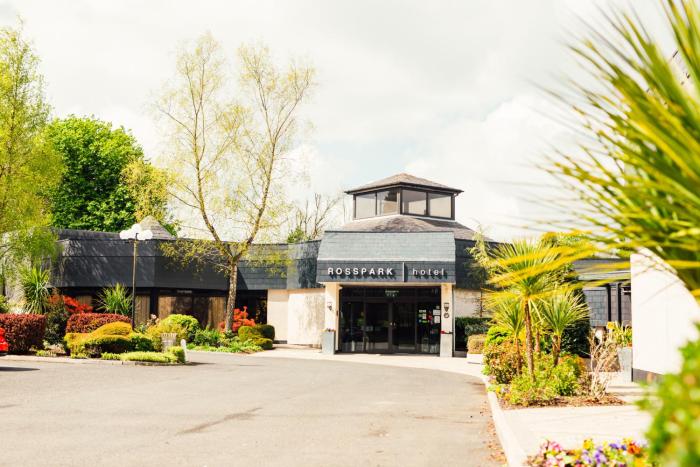 rosspark hotel