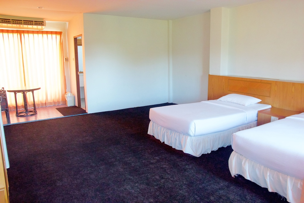 sichang shine khao resort