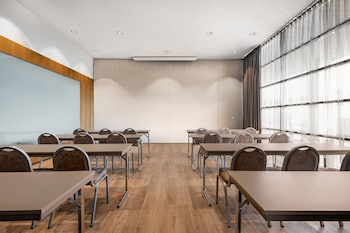 ac hotel diagonal lilla by marriott