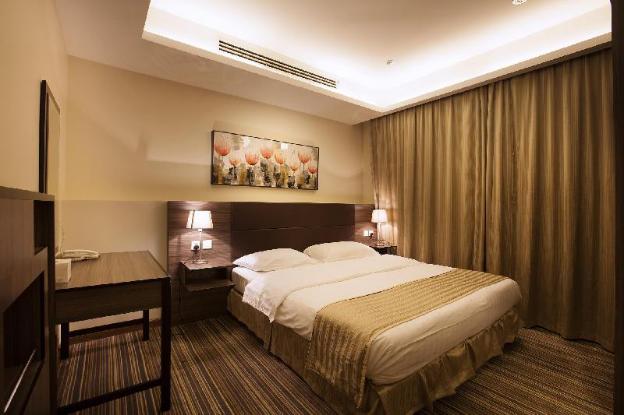 grand lily hotel suites