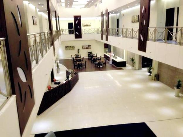 grand lily hotel suites