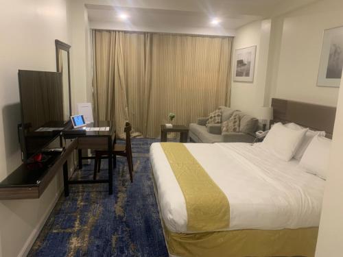grand lily hotel suites