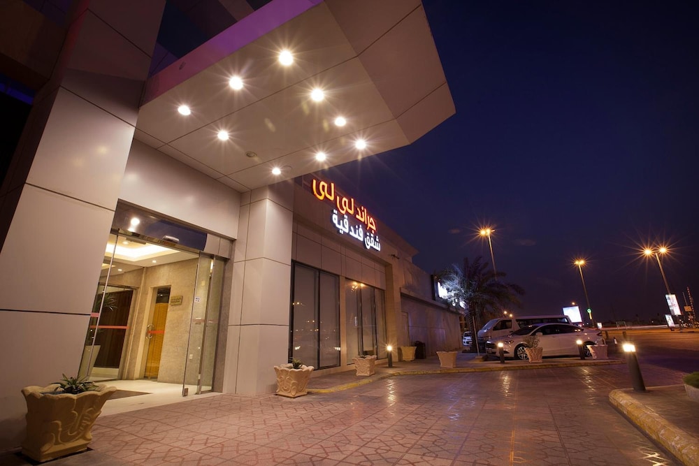 grand lily hotel suites