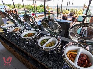 kroque boutique and bistro