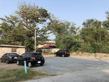 kroque boutique and bistro