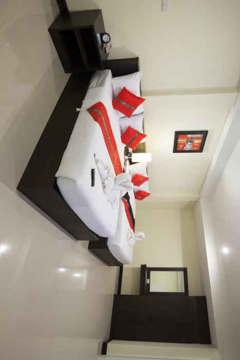 the elegant patong