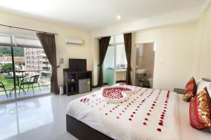 the elegant patong