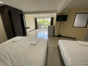 the elegant patong