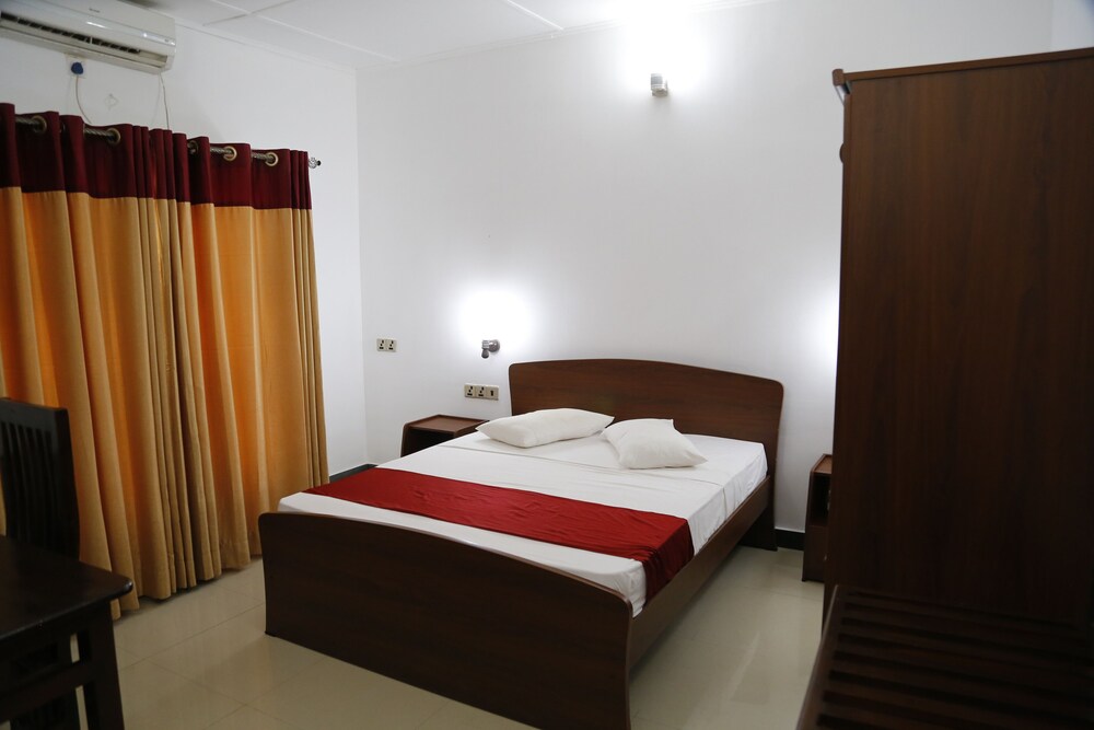 ananthi hotels