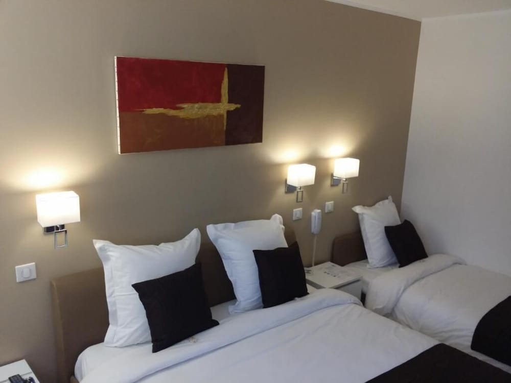 hotel beausoleil montelimar