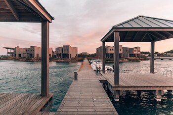 oasis punt west hotel and beach resort