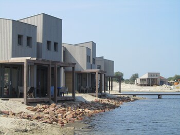 oasis punt west hotel and beach resort