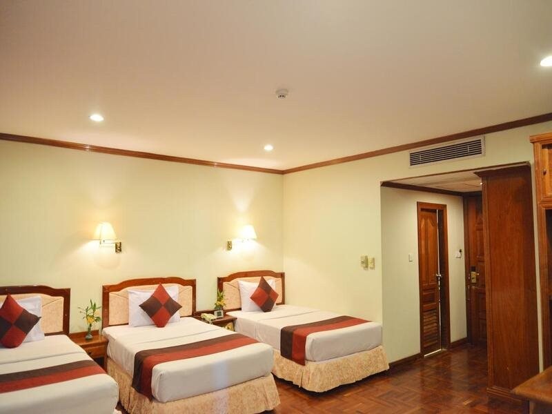 Relax Resort Angkor Villa,Psa Krom Market>>Siem Reap,3 star