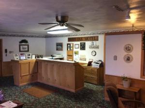 burr oak motel