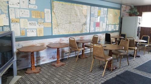 burr oak motel