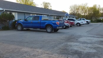burr oak motel